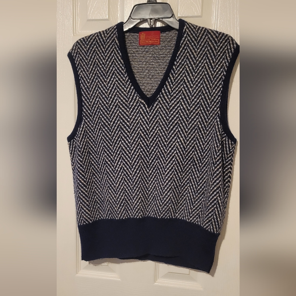 Kings road Sears Vintage Mens pull over sweater-Size Large